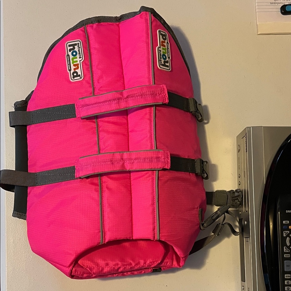 Outward Hound Vibrant Pink Pet Life Vest